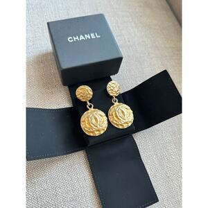 Vintage CHANEL Hammered Gold-Tone CC Logo Clip-On Statement Earrings 1980s/90s